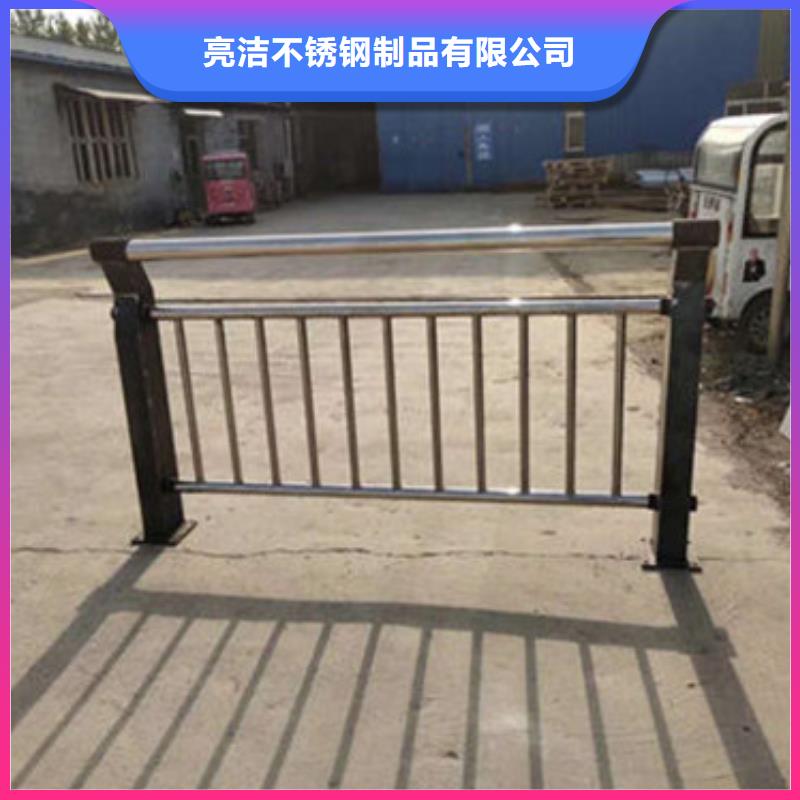 景观护栏【高速开口栏网】生产经验丰富