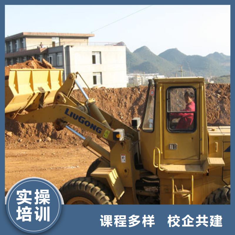 塔吊装载机_虎振叉车操作学校就业前景好