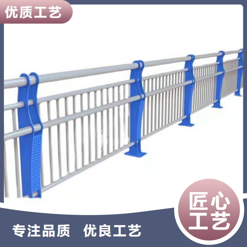 不锈钢复合管防撞护栏立柱自有厂家