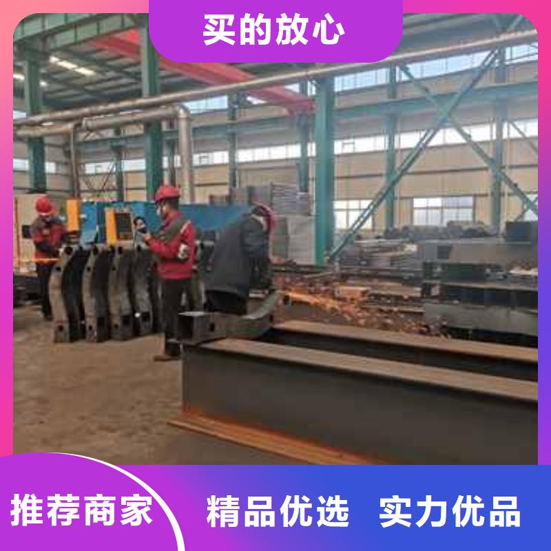 河道护栏国道抗冲击围栏专注生产制造多年